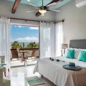 https://casa-agua-azul.allrivieramayahotels.com